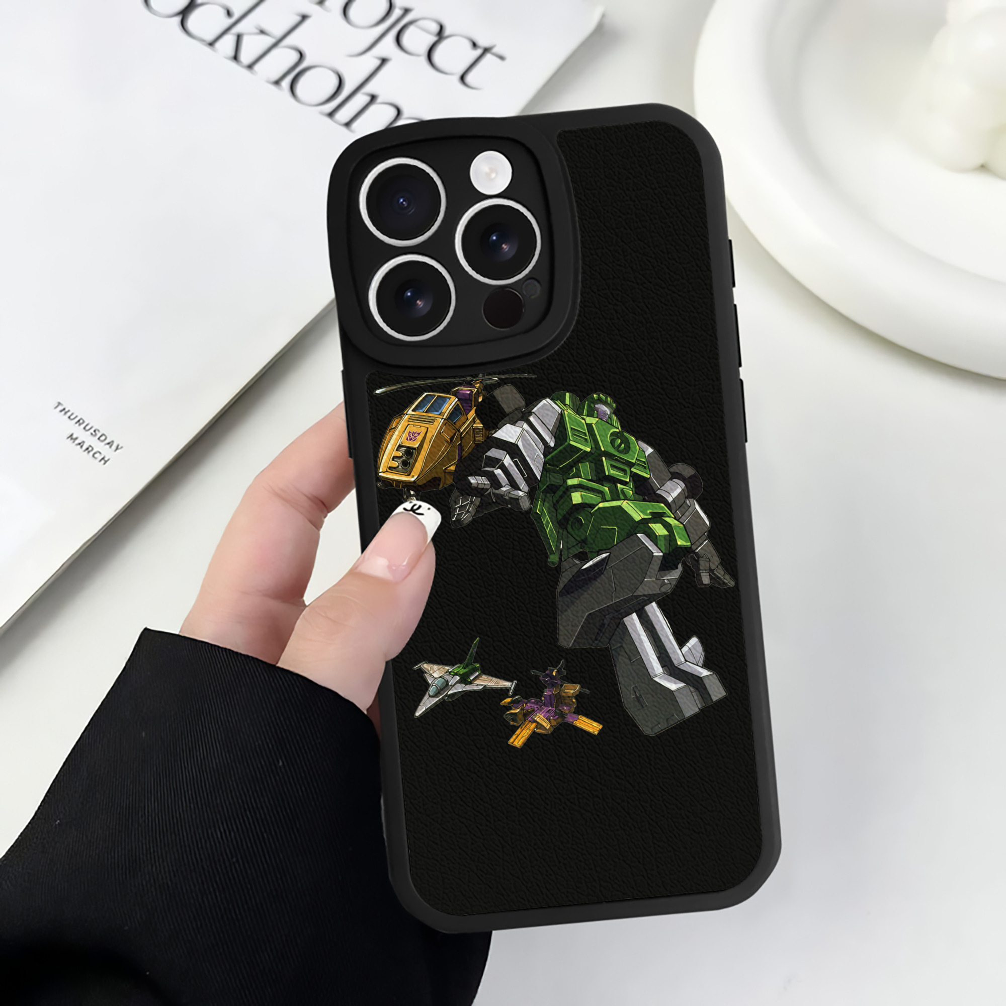 （画像用）  【iPhone 16シリーズ対応】シリコンスマホケース（レザー調） 材質：シリコン